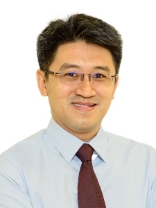 Mr Desmond Tong (225x300).jpg